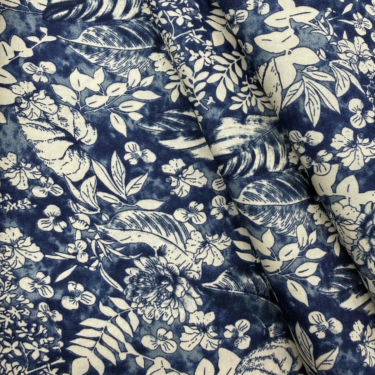 Blue & White Pima Cotton Lawn Print , 140cm Width | PHA113-SI0297