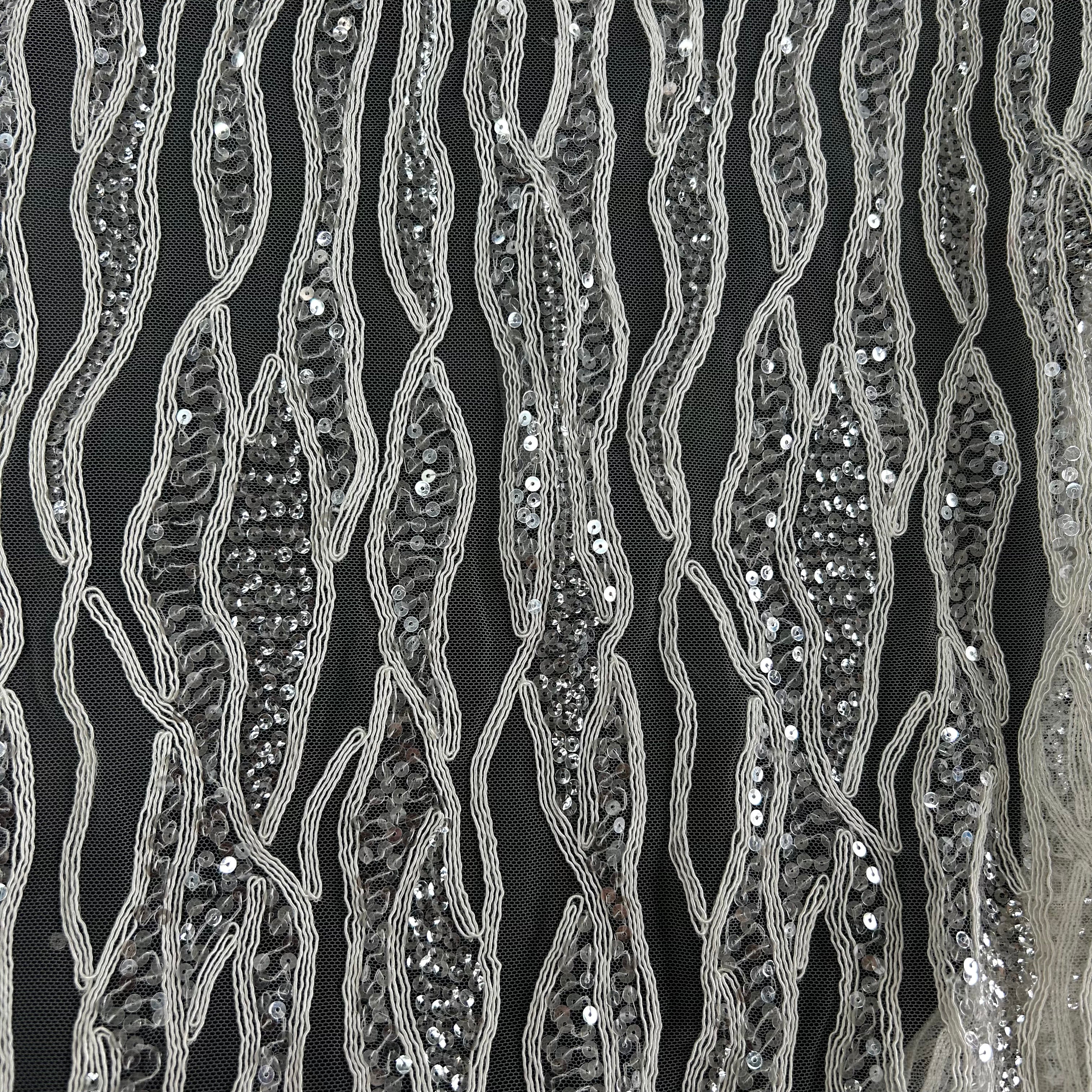 Off-White Lace with Sequins - 1m | SALEXM154