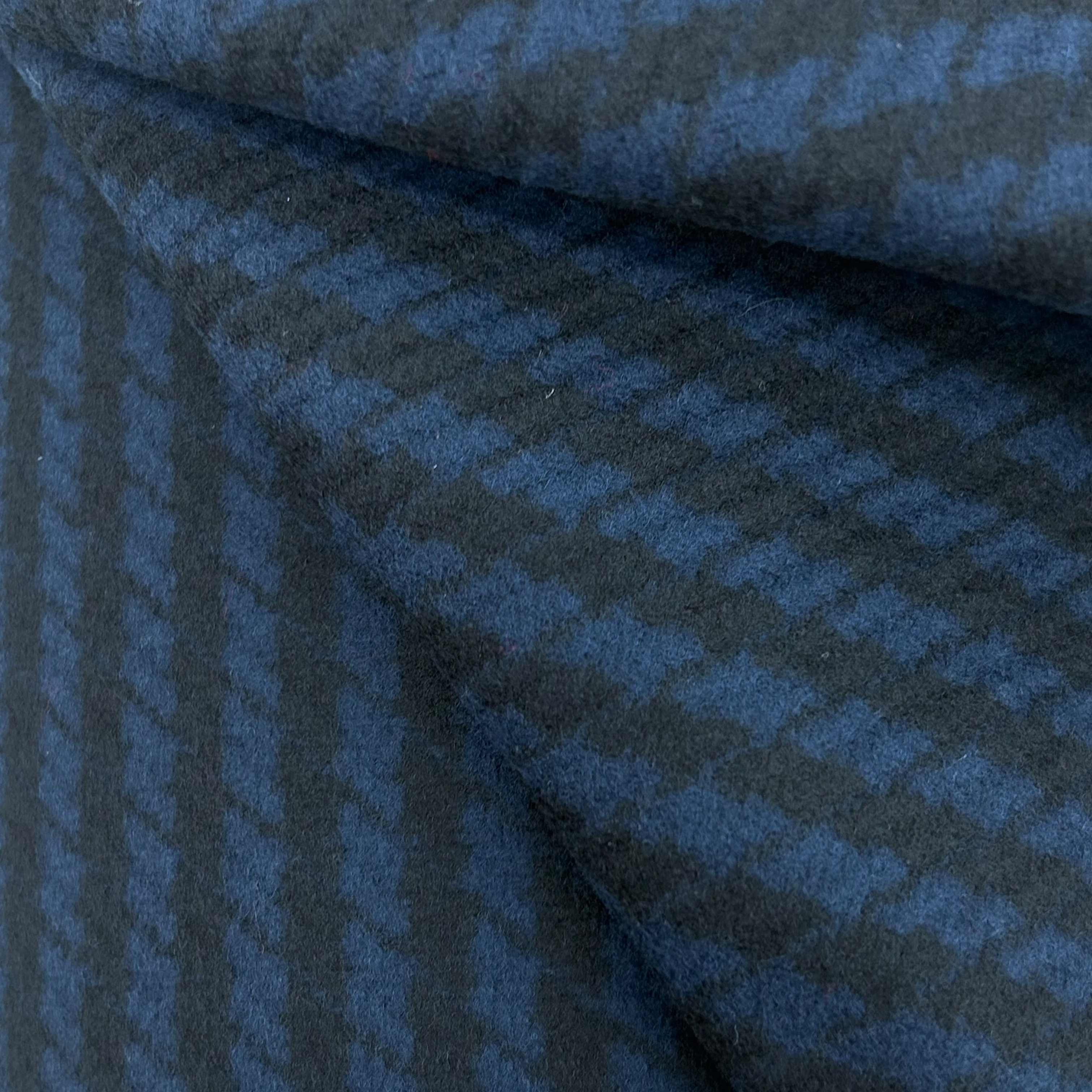 Houndstooth Virgin Wool NSOU17