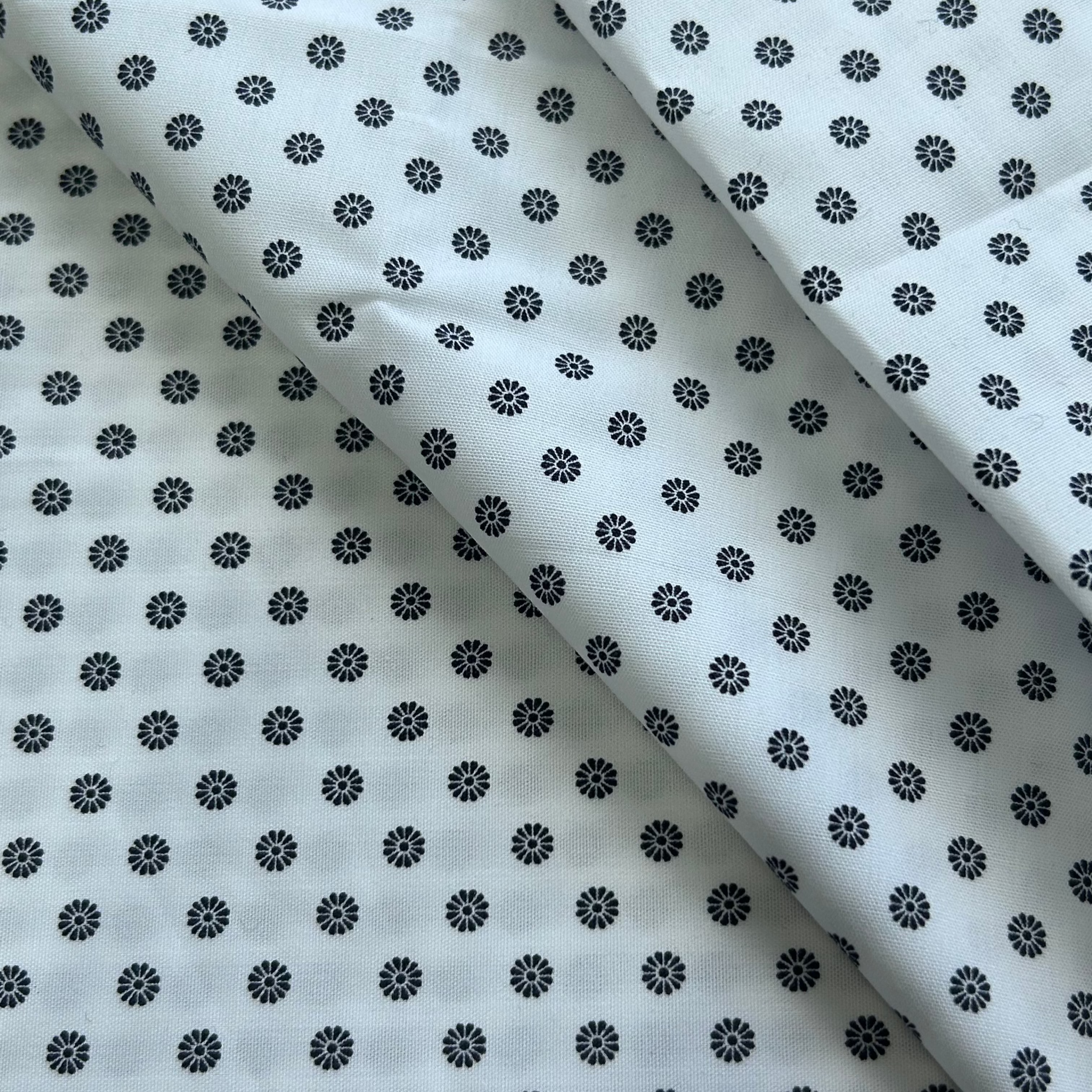 Cotton Poplin Delicate Floral Print X021