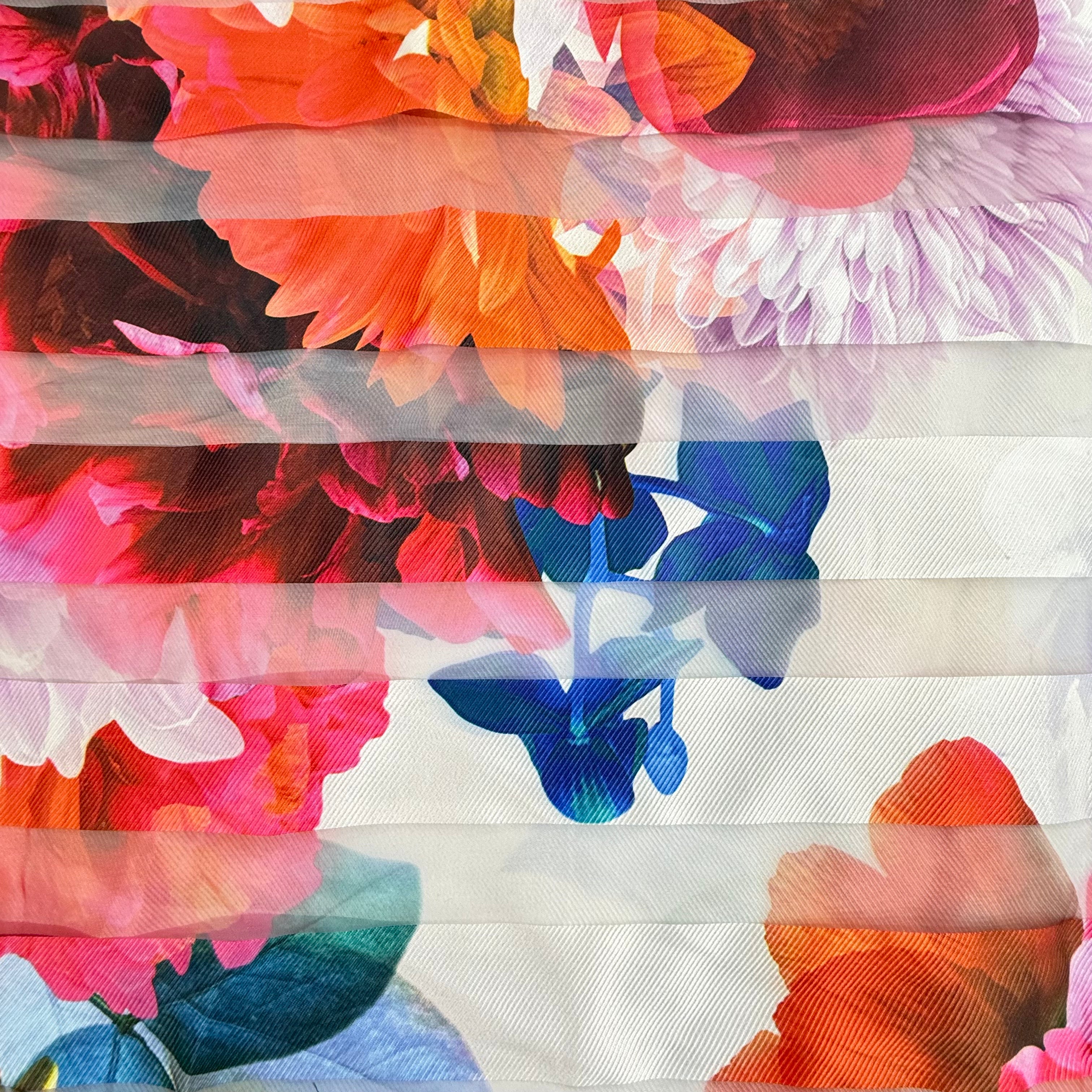 Floral White Stripy Printed Organza Fabric – 1.60m | SALEXM94