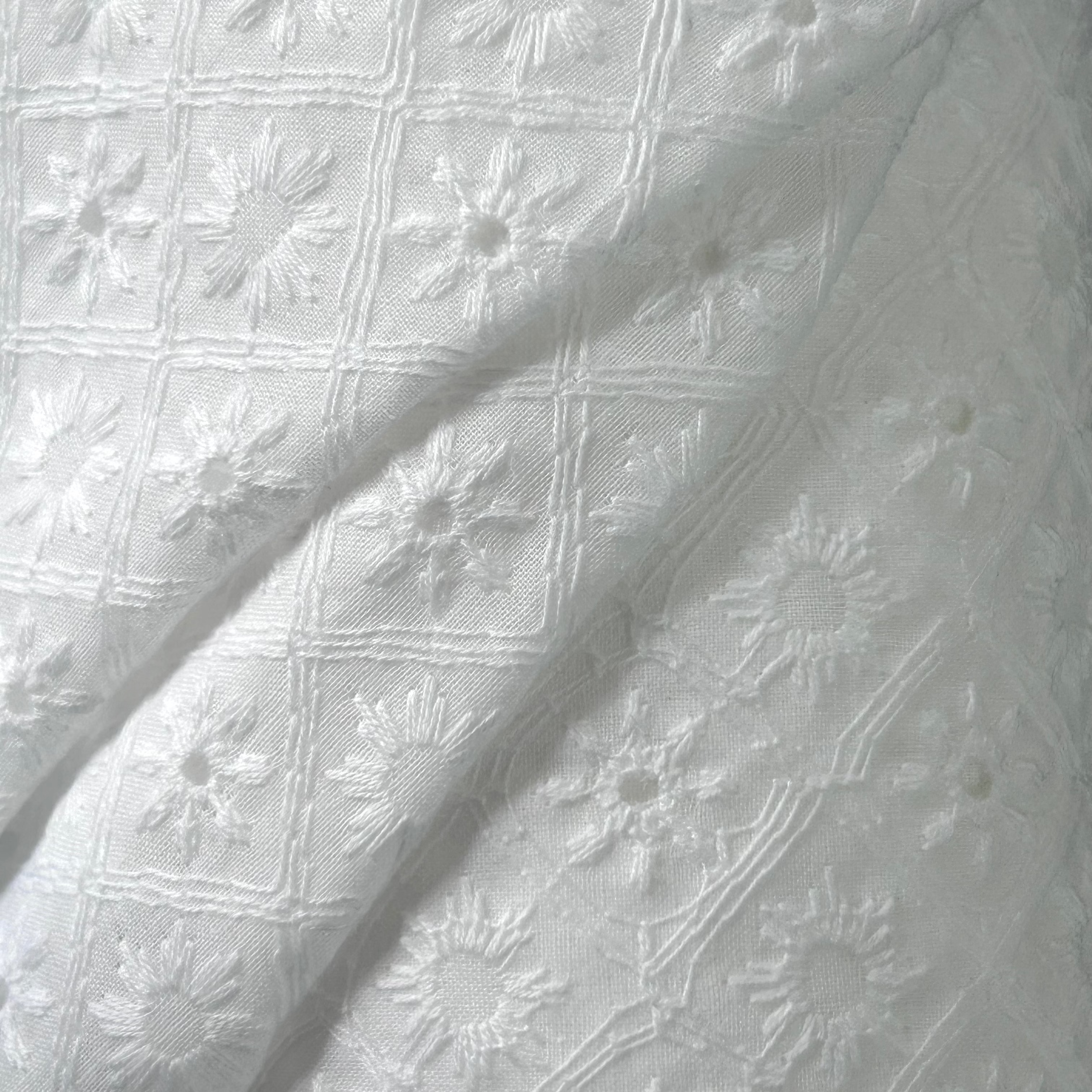 Embroidered Cotton NO015 ALMENDRA 31