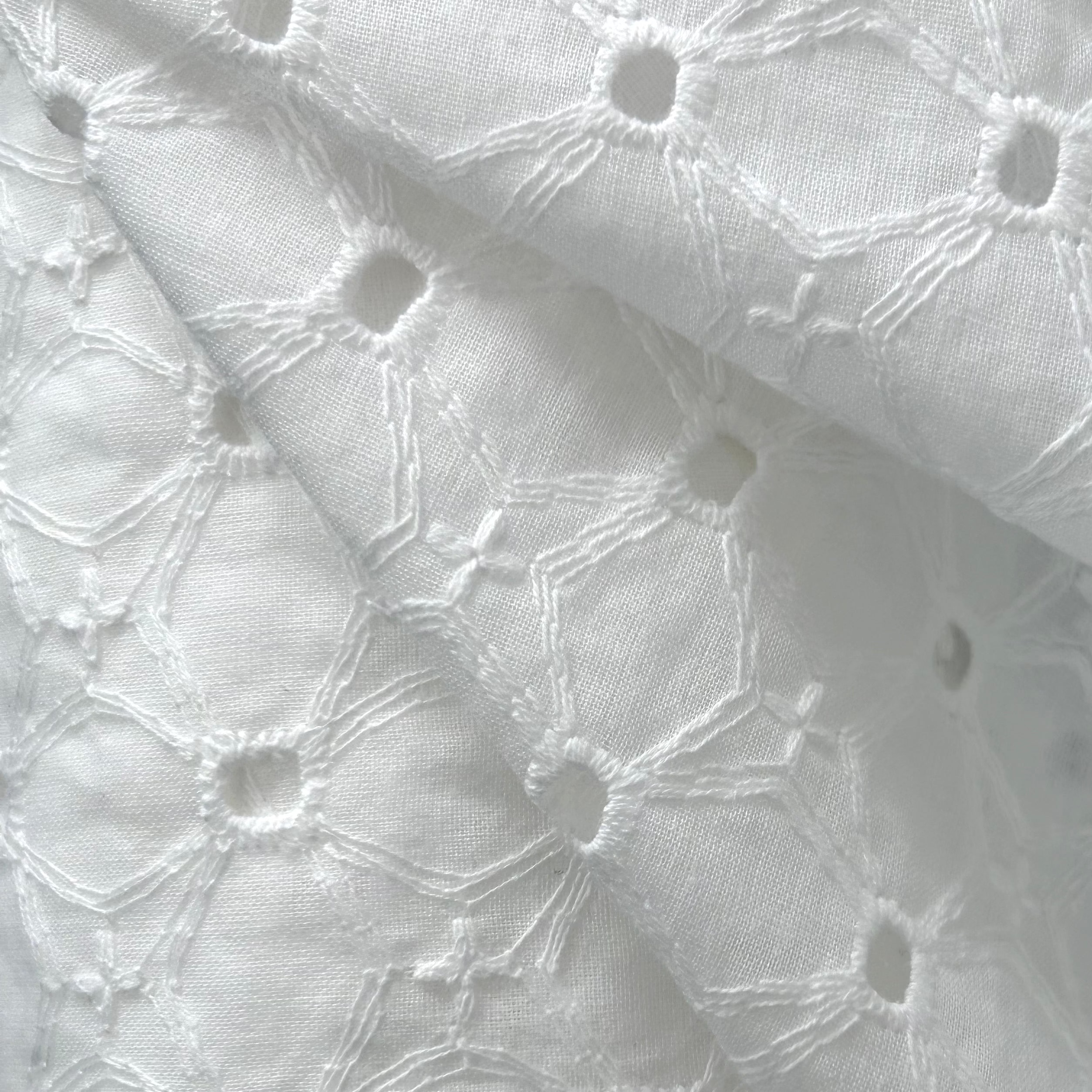 Embroidered Cotton NO016 ALMENDRA 31