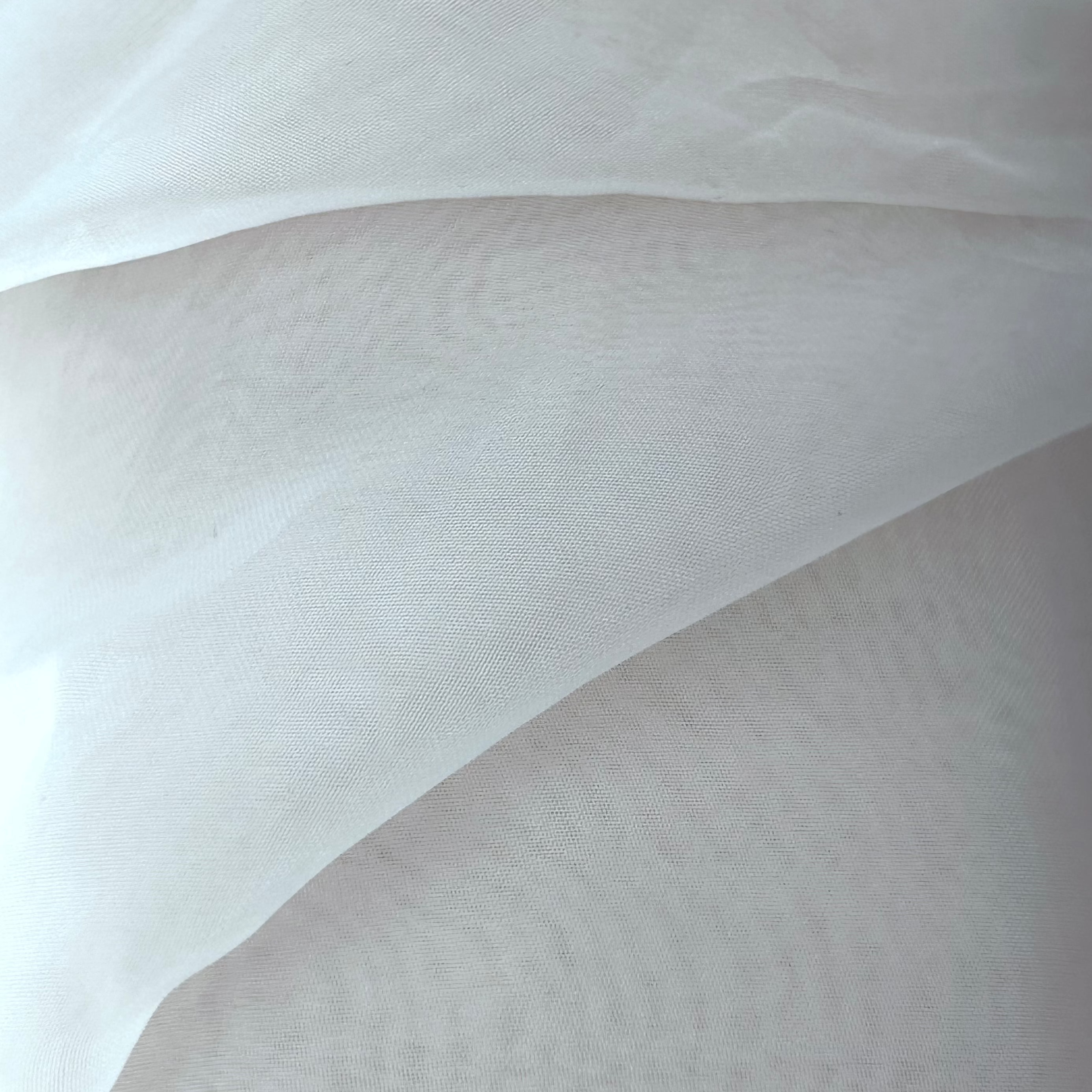 Crystal, Glossy Liquid Organza AE016 AI/15848