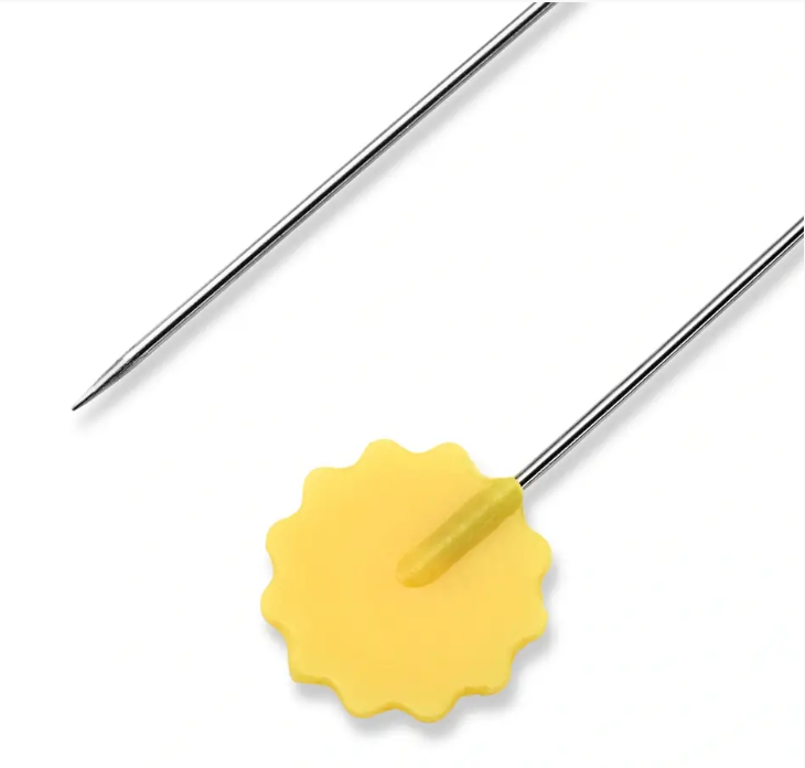 Quilt pins with flower head