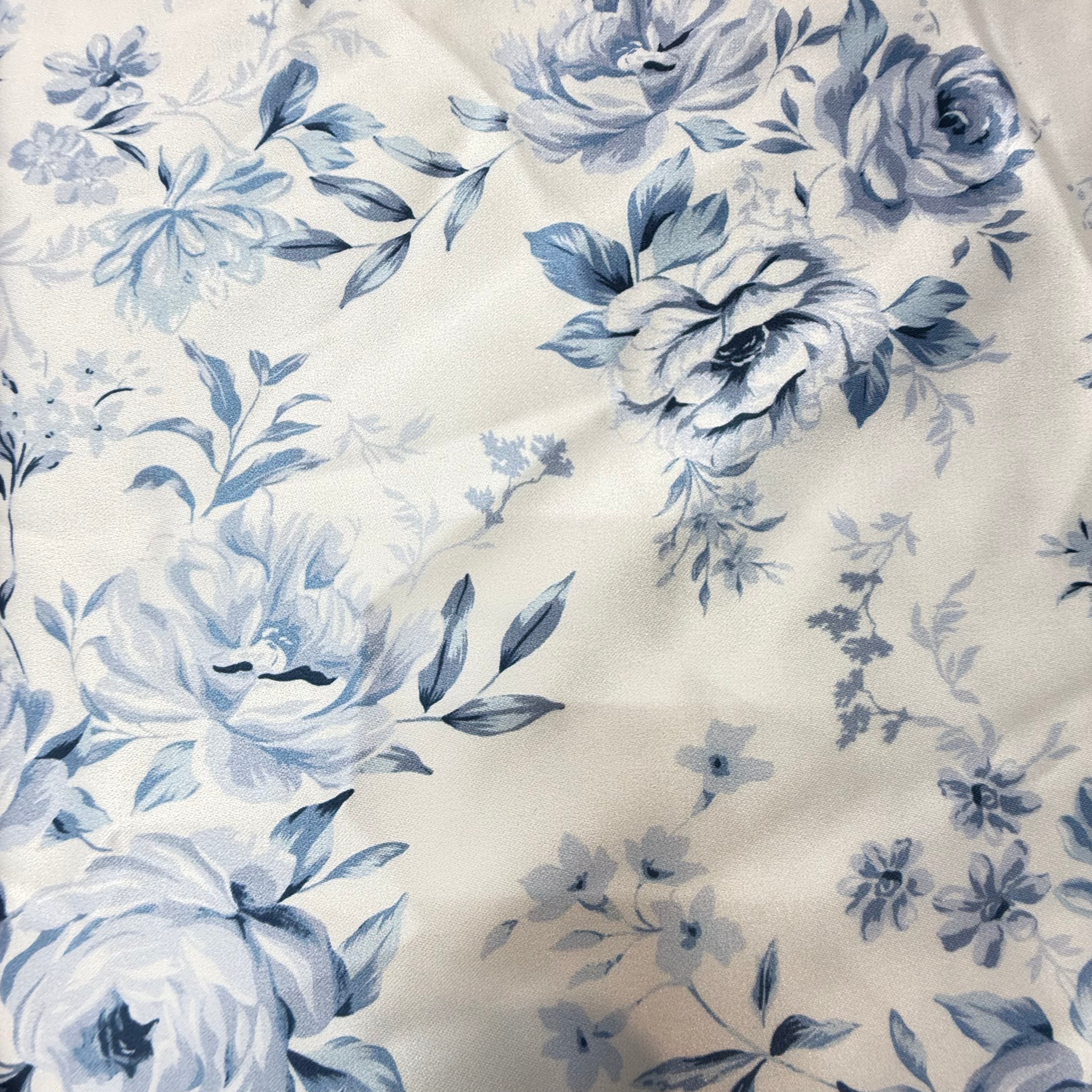 White and Blue Floral Printed Polyester Fabric – 2.70m | SALEXM87